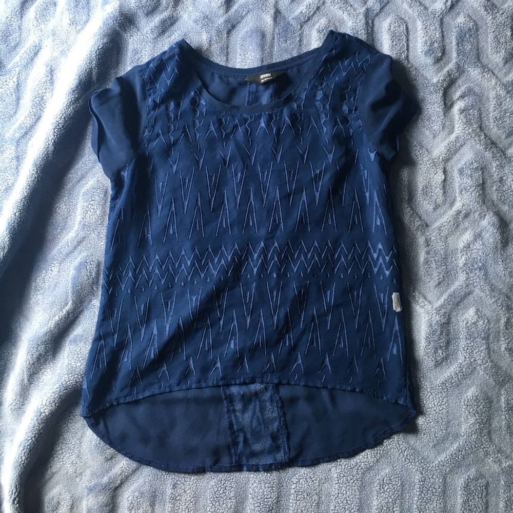 Sheer blue high low top with subtle Aztec print